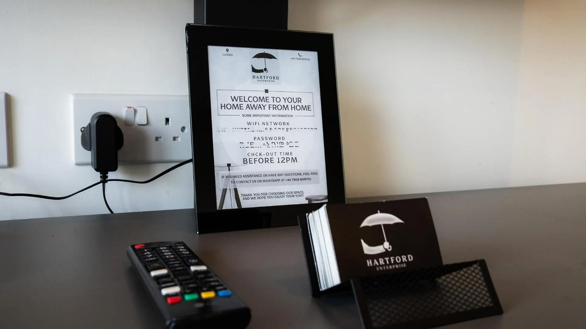 Luxora - Luxury 2 Bedroom Property Barking  Apartment